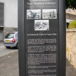 Photo prise en juin 2014 de la plaque explicative mise en face de l'ancienne ecole Normale de jeunes filles